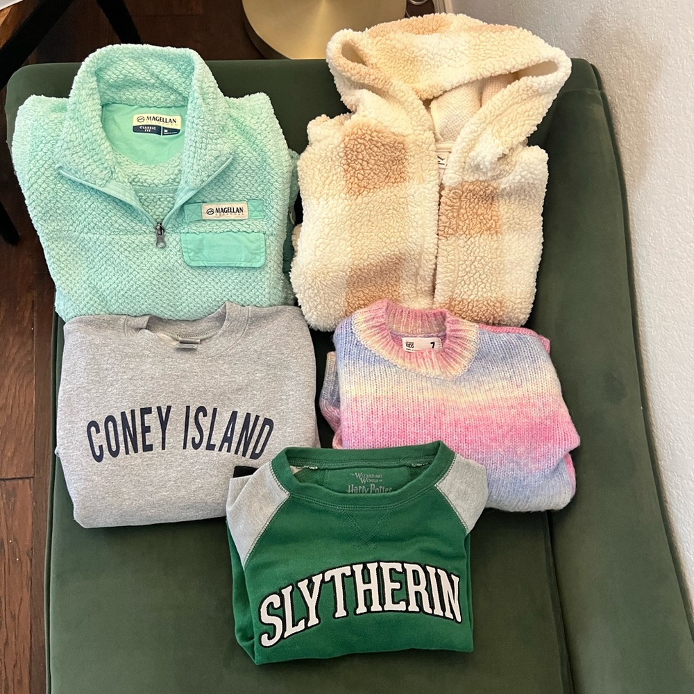 SOLD- Girls Jacket and Sweater Bundle size small/medium